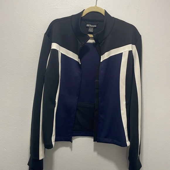 All Access Bandier Black Workout Jacket - Picture 5 of 8